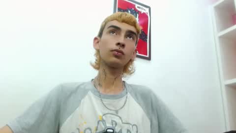 Snapshot of ttimy_x_boy chatting on February 20, 2026, 6:52 pm ttimy online show from February 20, 2026, 6:52 pm