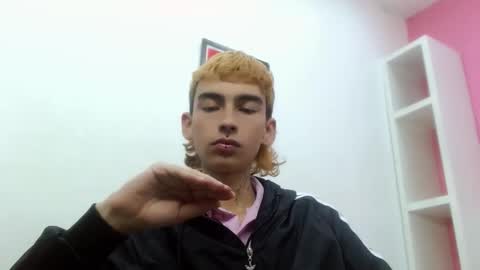 Snapshot of ttimy_x_boy chatting on February 26, 2026, 3:38 am ttimy online show from February 26, 2026, 3:38 am