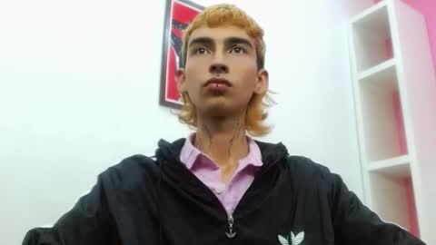 Snapshot of ttimy_x_boy chatting on February 26, 2026, 5:23 pm ttimy online show from February 26, 2026, 5:23 pm