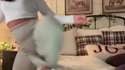 Snapshot of ttmarieee chatting on December 16, 2025, 5:12 am ttmarieee online show from December 16, 2025, 5:12 am