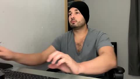 Snapshot of tuamante000 chatting on December 5, 2024, 8:22 am Stimulation make me Cum in Public or in Pvt online show from December 5, 2024, 8:22 am