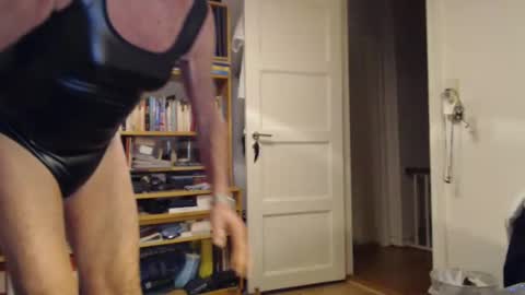 Snapshot of tubaist chatting on December 18, 2024, 5:52 pm FINN but call me NANNA online show from December 18, 2024, 5:52 pm