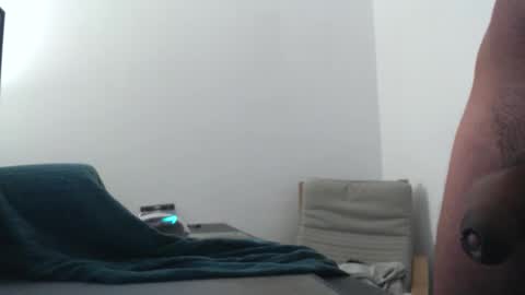 Snapshot of tugalou chatting on April 3, 2026, 10:02 am tugalou online show from April 3, 2026, 10:02 am