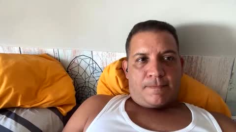 tuhombre1612 online show from September 12, 2025, 8:47 am