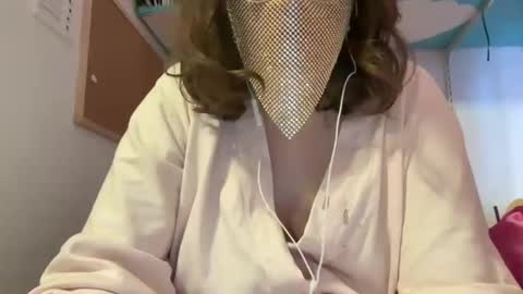 Tulip online show from February 23, 2026, 7:33 pm