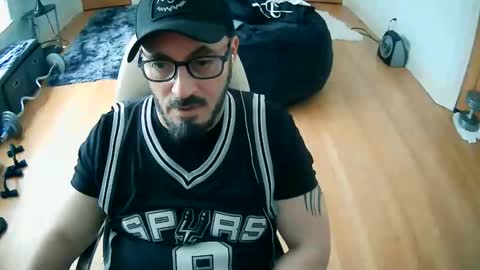 Snapshot of tuscan_taurus chatting on April 16, 2026, 7:03 pm tuscan_taurus online show from April 16, 2026, 7:03 pm