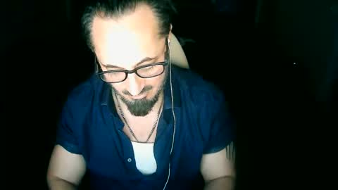 Snapshot of tuscan_taurus chatting on April 25, 2026, 8:28 am tuscan_taurus online show from April 25, 2026, 8:28 am