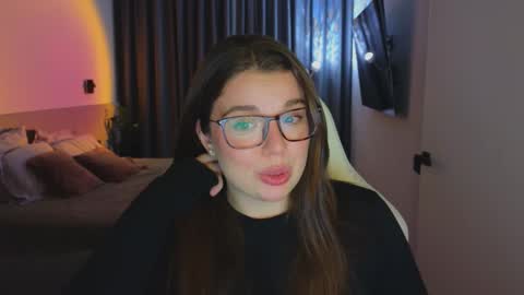 Ariana online show from October 6, 2025, 8:39 pm