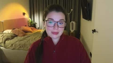 Ariana online show from November 28, 2025, 9:06 pm