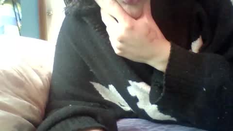 Snapshot of tuxxx1p1nk chatting on April 7, 2026, 4:40 pm tuxxx1p1nk online show from April 7, 2026, 4:40 pm
