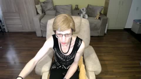 Clementine online show from March 15, 2026, 8:09 am