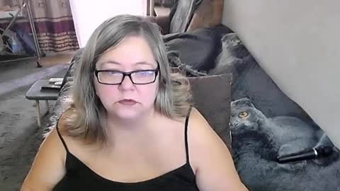 Lana online show from October 30, 2025, 2:35 am