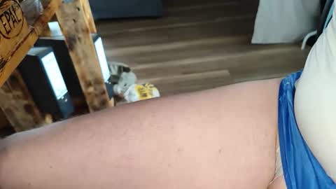 Snapshot of tw1ky9o chatting on September 17, 2025, 8:16 am Tobi online show from September 17, 2025, 8:16 am