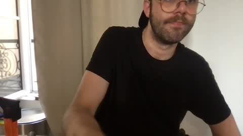 tweek351995 online show from June 25, 2026, 5:50 pm