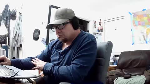 Snapshot of tweeter74 chatting on January 11, 2025, 7:39 am Tweeter74 online show from January 11, 2025, 7:39 am