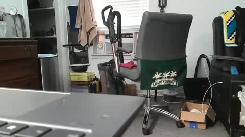 Snapshot of tweeter74 chatting on October 3, 2025, 4:37 pm Tweeter74 online show from October 3, 2025, 4:37 pm