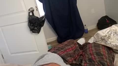 Snapshot of twest84 chatting on October 26, 2025, 9:10 pm twest84 online show from October 26, 2025, 9:10 pm