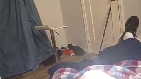 Snapshot of twest84 chatting on November 2, 2025, 10:45 pm twest84 online show from November 2, 2025, 10:45 pm