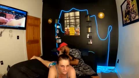 twicethetease2 online show from May 8, 2026, 4:29 am
