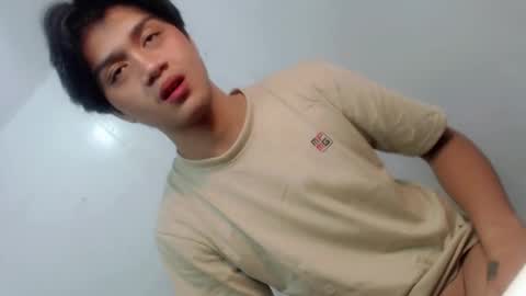 Snapshot of twink_blaze chatting on November 2, 2025, 4:09 pm BLAZE online show from November 2, 2025, 4:09 pm