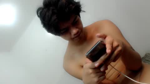 Snapshot of twink_blaze chatting on November 3, 2025, 5:31 am BLAZE online show from November 3, 2025, 5:31 am