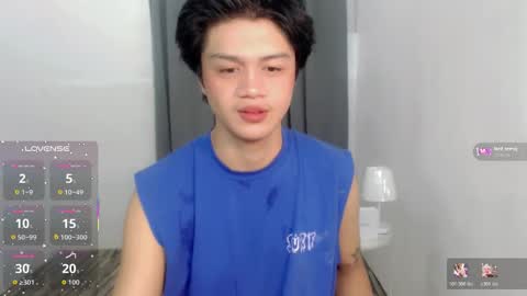 Snapshot of twink_blaze chatting on November 17, 2025, 9:42 pm BLAZE online show from November 17, 2025, 9:42 pm