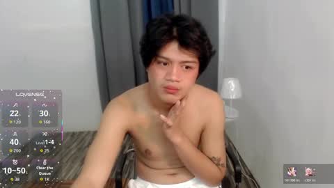 Snapshot of twink_blaze chatting on November 22, 2025, 1:43 pm BLAZE online show from November 22, 2025, 1:43 pm