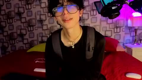Sebastin online show from May 15, 2026, 12:12 pm