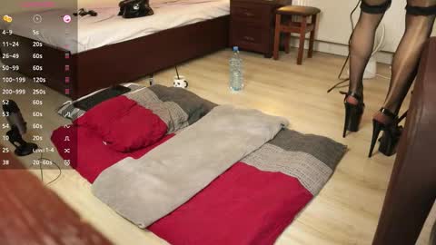 Snapshot of twinkboy2019 chatting on December 4, 2025, 3:05 am Vicky Victor online show from December 4, 2025, 3:05 am