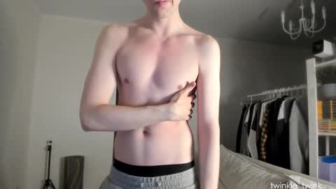 Snapshot of twinkie_twink chatting on December 20, 2024, 2:41 am Andy online show from December 20, 2024, 2:41 am