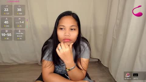 Snapshot of twinkle_purplemelon chatting on February 13, 2026, 12:39 am twinkle_purplemelon online show from February 13, 2026, 12:39 am