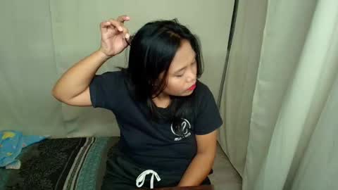 twinkle_purplemelon online show from April 12, 2026, 4:34 pm