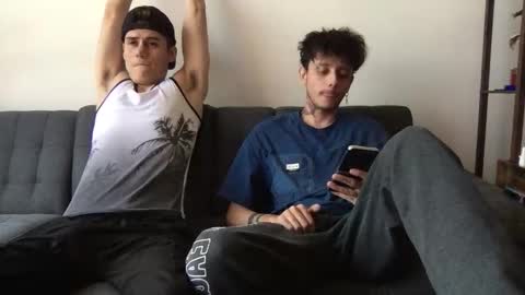 Snapshot of twinksguys360 chatting on November 24, 2025, 5:34 pm Derrick online show from November 24, 2025, 5:34 pm