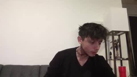 Snapshot of twinksguys360 chatting on January 15, 2026, 4:11 pm Derrick online show from January 15, 2026, 4:11 pm