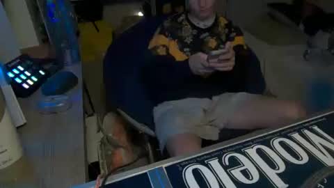 Snapshot of twinktools chatting on September 18, 2025, 5:09 am shytwink online show from September 18, 2025, 5:09 am