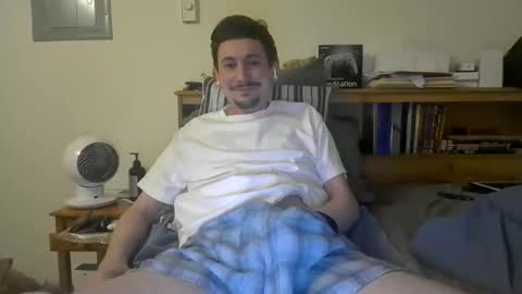 Snapshot of twinkymcgee1234 chatting on June 1, 2026, 5:42 am TwinkyMcgee online show from June 1, 2026, 5:42 am