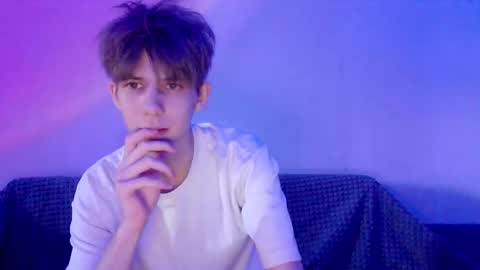 TwiShadow online show from February 19, 2026, 12:01 pm