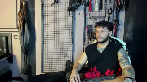 Clio  Tadeo online show from March 16, 2026, 5:44 am