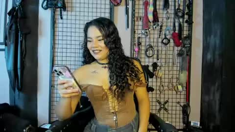 Snapshot of twisted_fantasy_ chatting on June 1, 2026, 2:35 am Clio Tadeo online show from June 1, 2026, 2:35 am