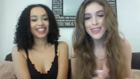 Snapshot of twogirlslove chatting on April 10, 2026, 3:34 am AvaMini online show from April 10, 2026, 3:34 am