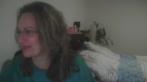 twonix online show from November 21, 2025, 4:49 pm