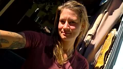 Snapshot of twowithoutfilter chatting on October 8, 2025, 10:24 am twowithoutfilter online show from October 8, 2025, 10:24 am