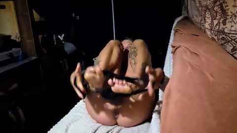 Snapshot of twowithoutfilter chatting on October 12, 2025, 6:51 pm twowithoutfilter online show from October 12, 2025, 6:51 pm