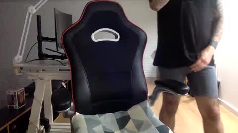 Snapshot of txalkan6060 chatting on February 17, 2025, 6:04 pm txalkan6060 online show from February 17, 2025, 6:04 pm