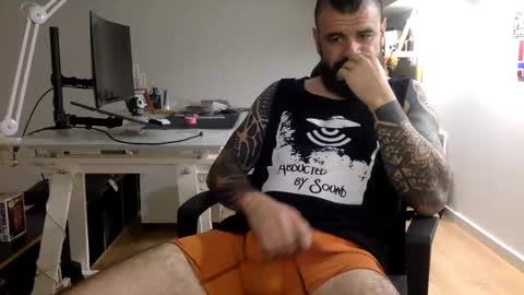 Snapshot of txalkan6060 chatting on February 22, 2025, 12:38 am txalkan6060 online show from February 22, 2025, 12:38 am