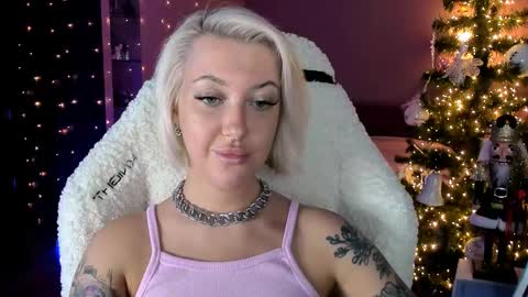 Miley online show from December 25, 2024, 3:38 pm