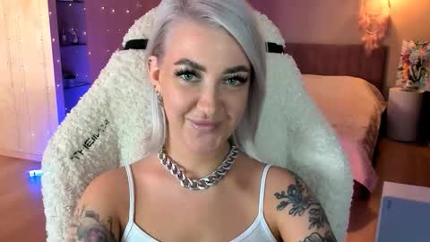 Miley online show from October 25, 2025, 11:29 am