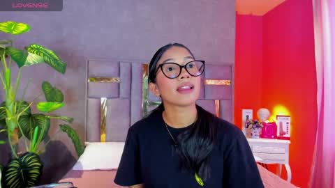 tyla_ks online show from April 7, 2026, 7:58 pm