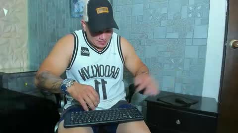 Tyleer Scot online show from March 24, 2026, 7:52 pm