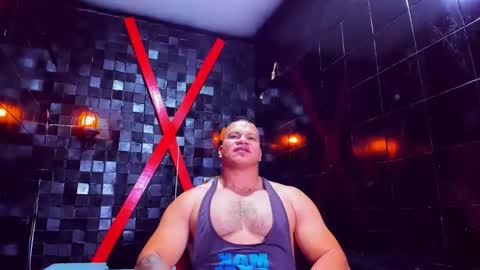 Tyleer Scot online show from April 22, 2026, 8:10 pm